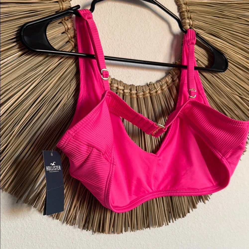Hollister Pink Sleeveless Crop Top with Cut Out - Picture 4 of 11